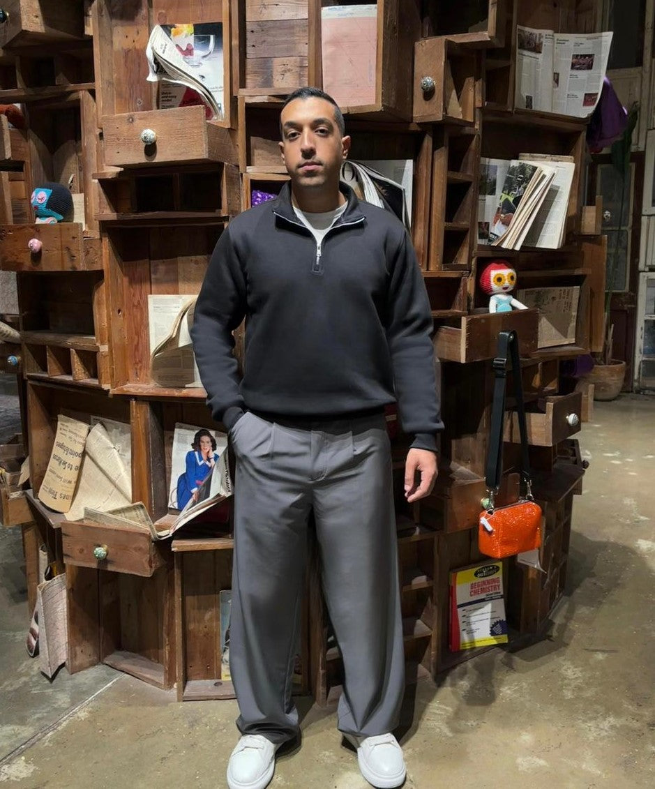 Quarter Zipper Sweatshirt - Black (Unisex)